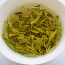 龍井緑茶の水色